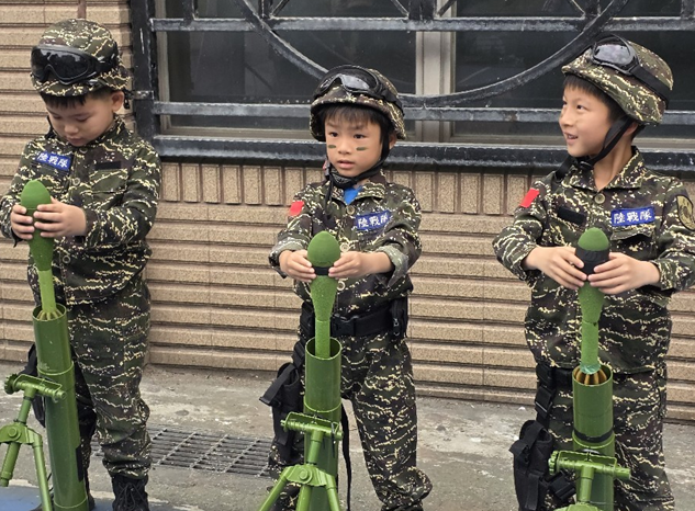 佳南幼兒園攜手小兵日記舉辦軍事體驗營，孩子在闖關活動中學習愛與陪伴