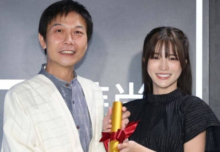 電影殭屍先生錢小豪來台，為林岱縈送上愛心棒