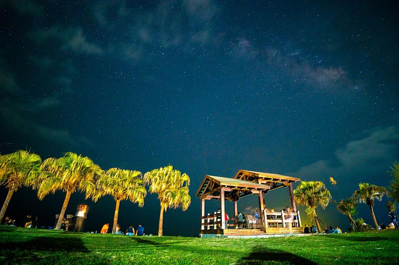 台東5大景點入選台灣觀光100亮點！熱氣球、曙光、最美星空吸引遊客朝聖