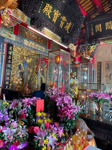 在台灣佛教出世走向入世的儒道新佛學