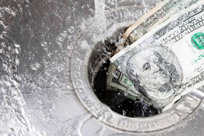 川普推USD1貨幣與美元掛勾！恐將陷美國經濟衰退風險