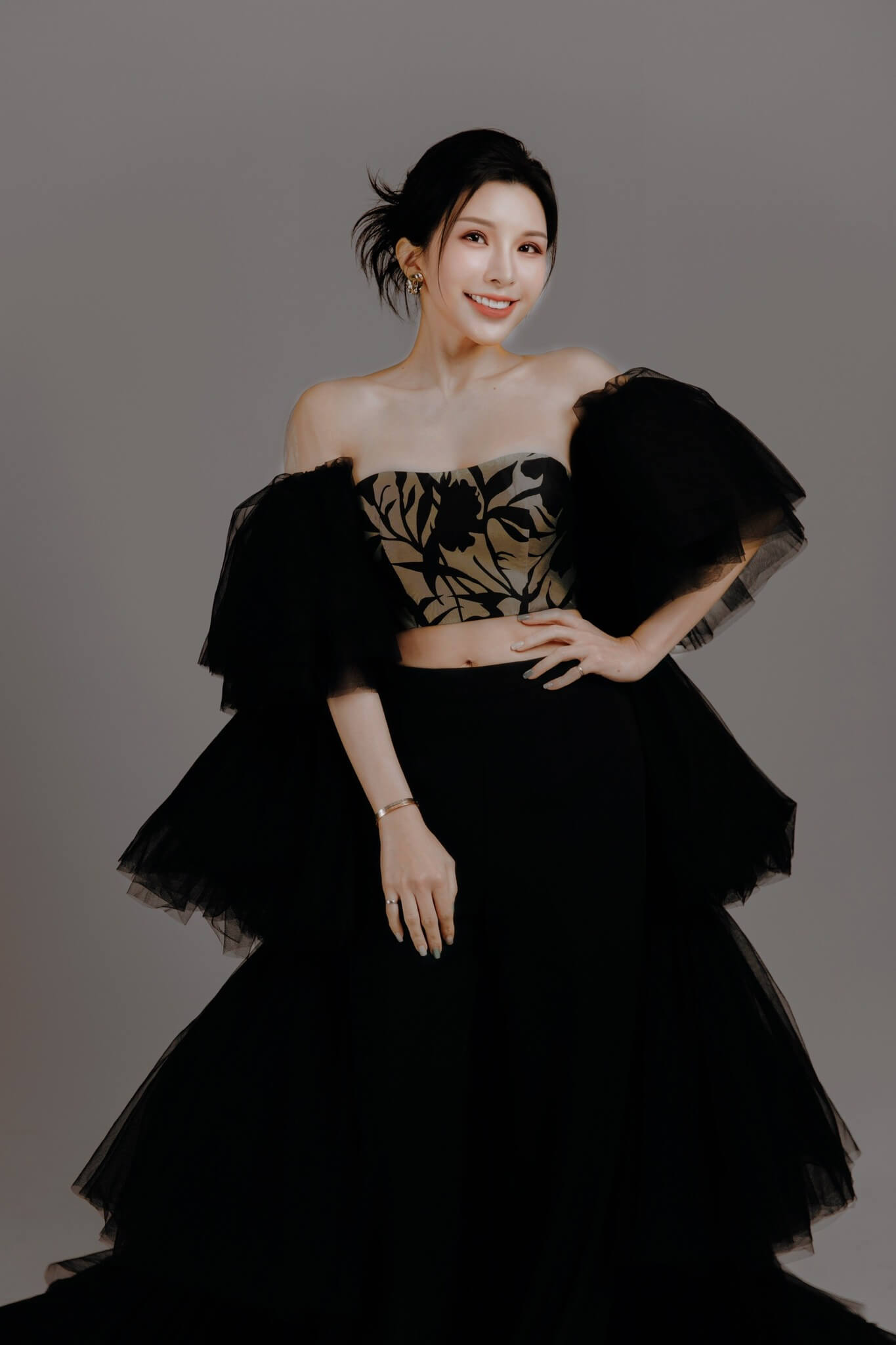 女星Lala蘇心甯美出新高度！代言CINDYCHEN睫毛保養，挑戰最大視覺感