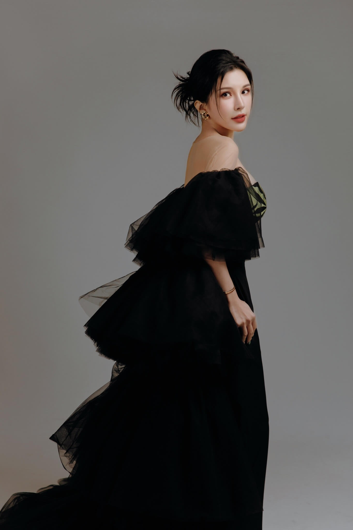 女星Lala蘇心甯美出新高度！代言CINDYCHEN睫毛保養，挑戰最大視覺感