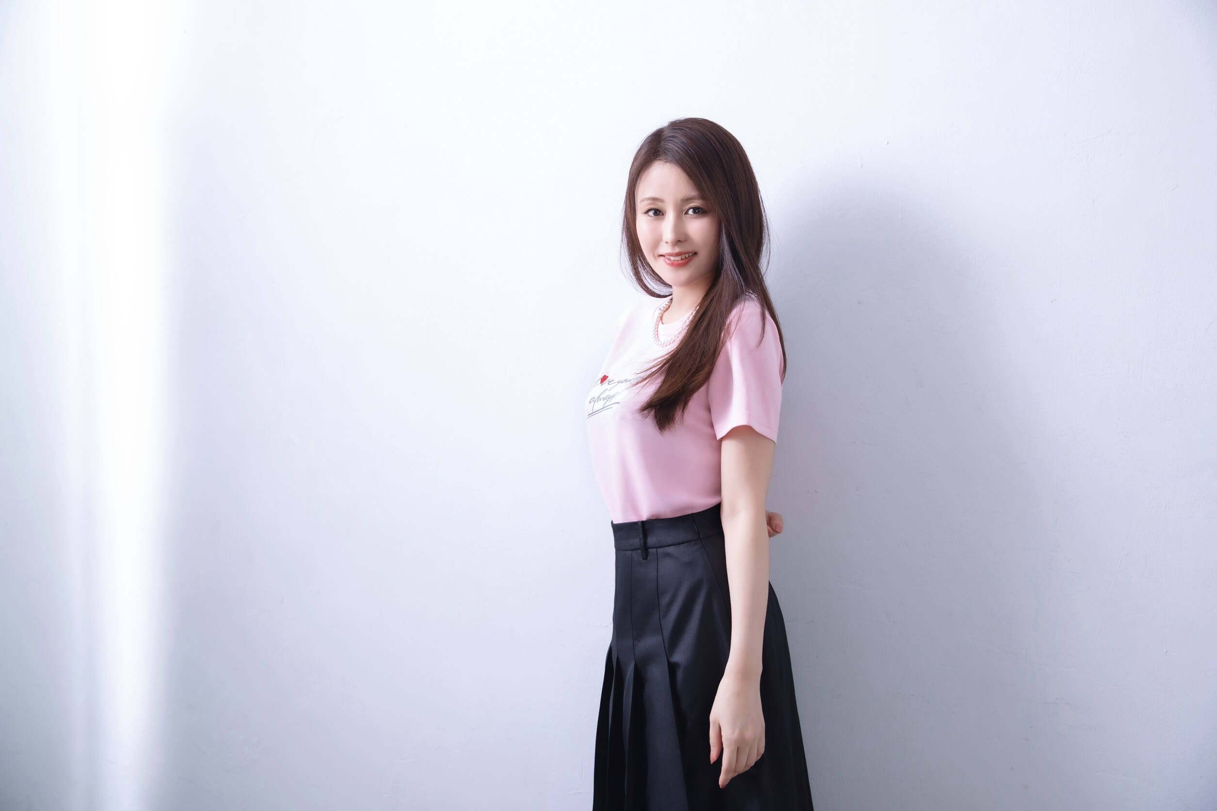 佐藤麻衣復出擔任「星空媽媽」公益大使 簽約鏡藝宏海為愛啟程