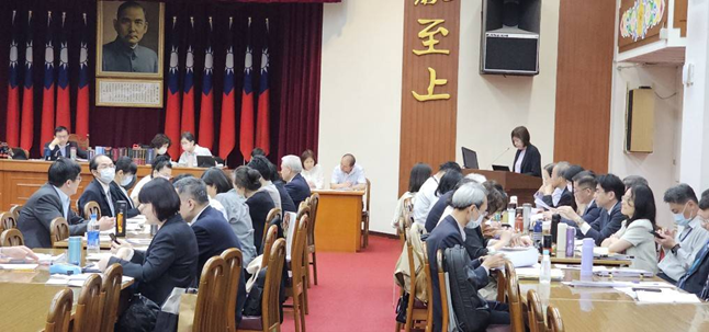 央行總裁楊金龍：主權基金應立專法設獨立機構 並非動用外匯存底