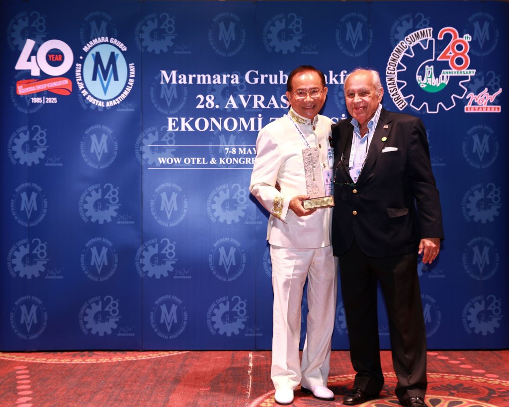 洪道子獲頒「愛與和平國際獎」歐亞高峰會肯定推動良心文化貢獻