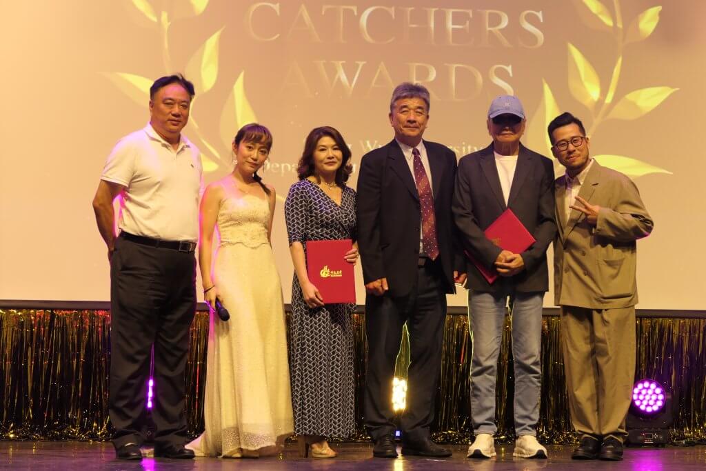 2025醒吾科大摘星獎頒獎典禮現場，陳鼎威與宋庭儀領獎畫面