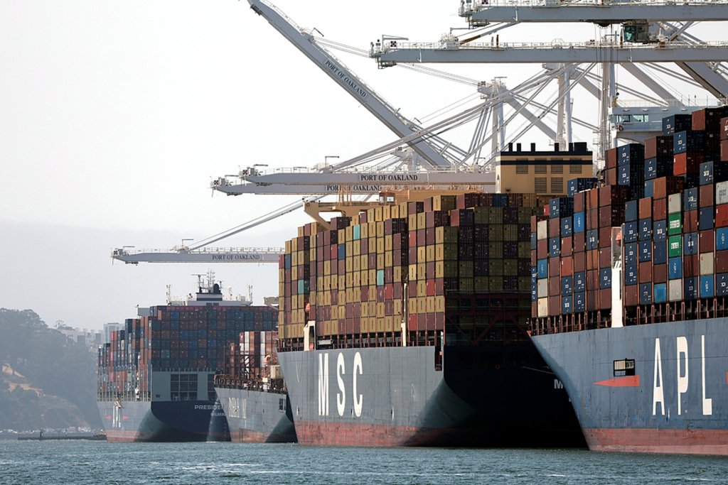 中央銀行總裁楊金龍出席研討會，解析川普2.0政策對全球經濟影響