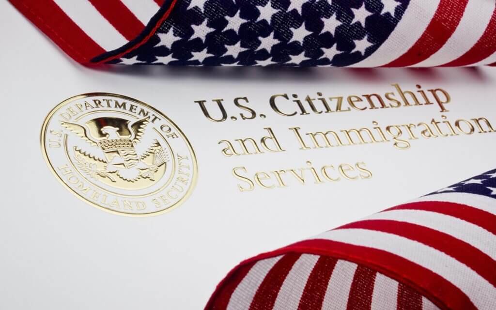 美國最高法院推翻禁令助川普限制出生公民權