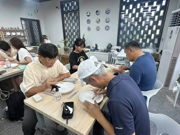 台灣陶瓷手工藝人龍泉青瓷文化交流活動現場