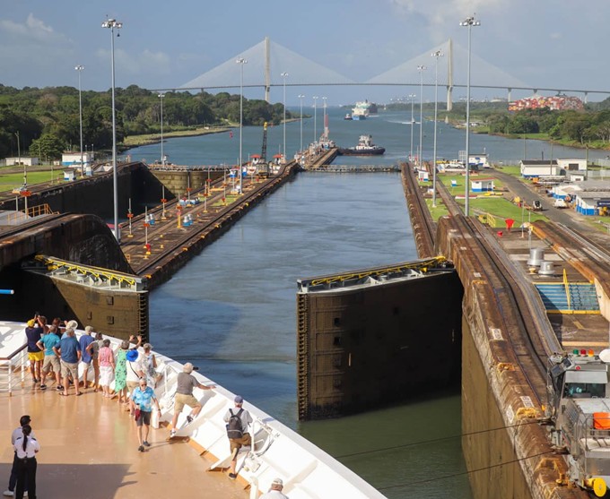 巴拿馬運河擴建與新港口建設示意圖