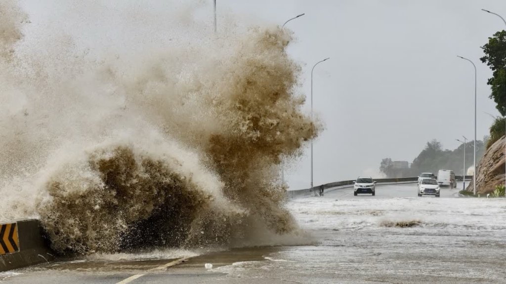 俄羅斯堪察加半島發生 8.8 級強震引發海嘯