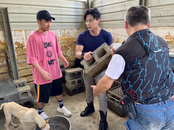 韓雨潔與唐子元領軍藝人KOL參與台南狗園公益送糧活動