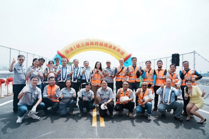 三線路跨越橋提前通車，武恩德營造完成國道1號拓寬首階段工程
