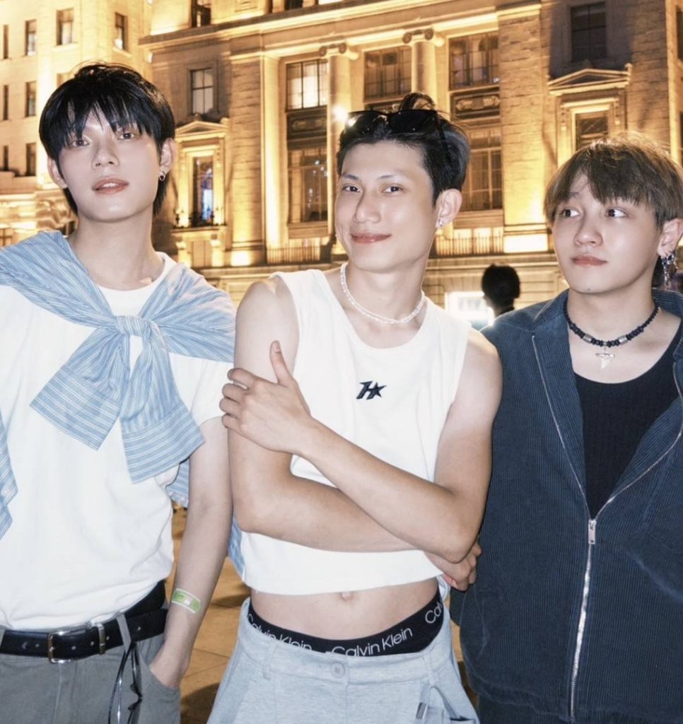 Saturnday成員化身領航員,帶粉絲開啟星之旅 Saturnday小潘、立杰、凱杰帶粉絲遊上海,欣賞夜景、共度粉絲限定行程