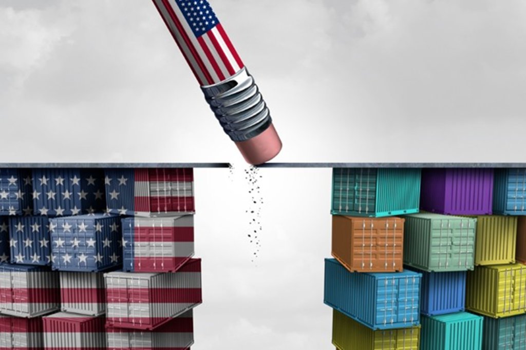 川普宣布對藥品、家具與重型卡車加徵進口關稅的新聞圖片