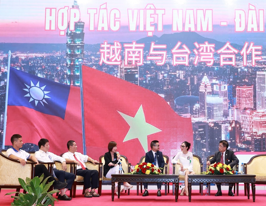 中華網紅協會帶領台灣代表團參加2025年台越投資論壇，與越南企業進行貿易對接