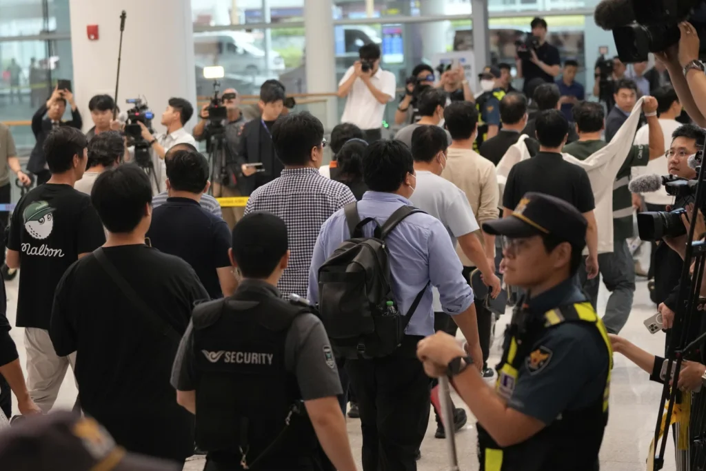 美國經濟走向滯脹風險，政策分歧與全球信心動搖