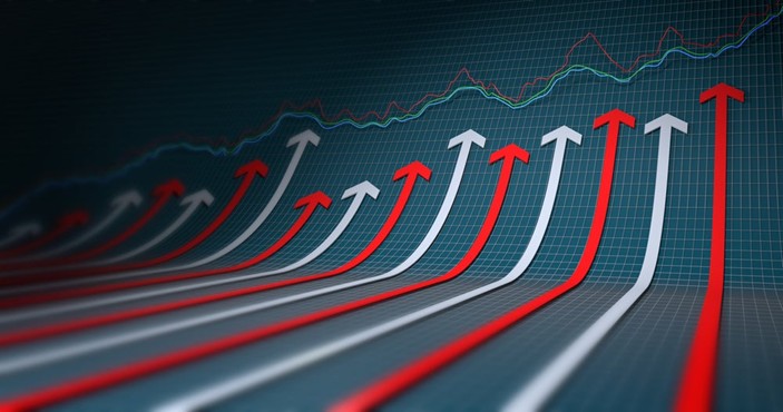 美國聯準會主席鮑爾宣布降息後，投資人密切關注通膨數據與就業市場走勢