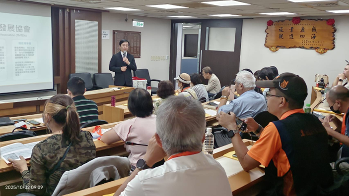 北區觀光醫療導遊培訓課程現場 北區觀光醫療導遊培訓課程現場,導遊學員專注聆聽講座