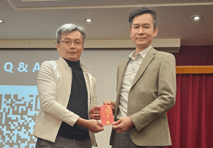 ESMA 2025 尾牙活動，信驊科技謝承儒分享 AI 720 度全景視覺與遠端管理技術