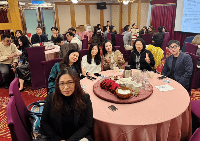 ESMA 2025 尾牙活動，信驊科技謝承儒分享 AI 720 度全景視覺與遠端管理技術