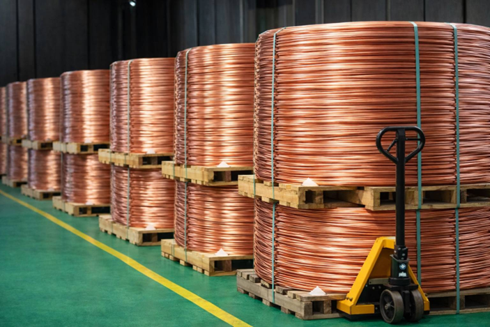 Chart showing AI copper demand overestimation and copper supercycle bubble risk