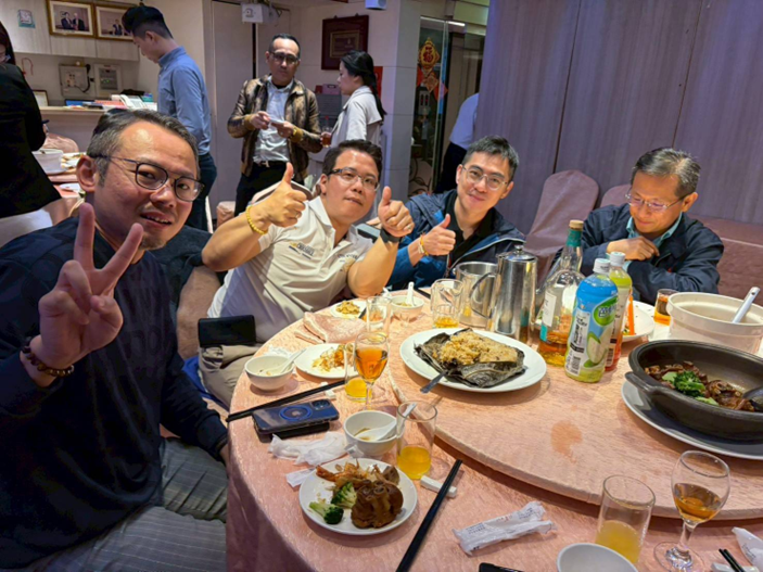 ESMA 2026春酒論壇現場，華潤半導體總經理謝明智發表AI與半導體供應鏈專題演講