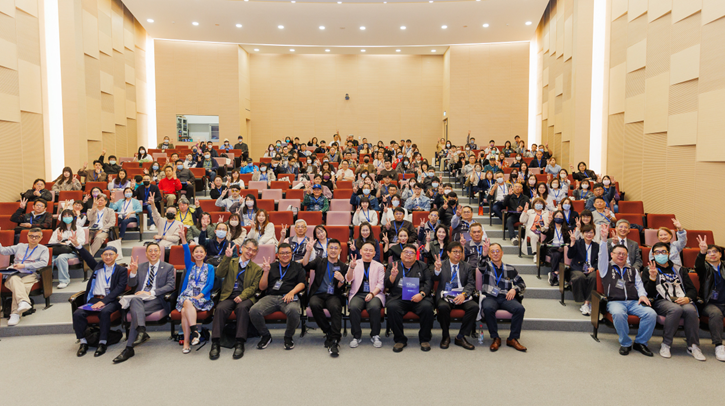 2026 TIOS國際研討會 台灣驗光師專業交流現場 2026 TIOS國際學術研討會現場 台灣驗光師與國際講者交流