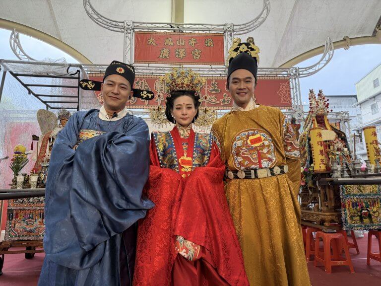 草爺與柯大堡宣布第三屆神行盃將於高雄岡山城隍殿登場 結合四驅車競技與廟宇文化