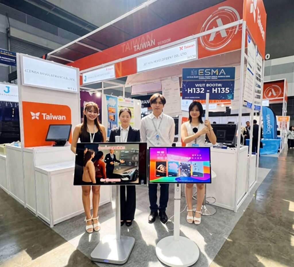 捷能開發參展InfoComm Asia 2026展出智慧移動影音設備 捷能開發於InfoComm Asia 2026展位J31展出智慧移動大平板與KTV影音機