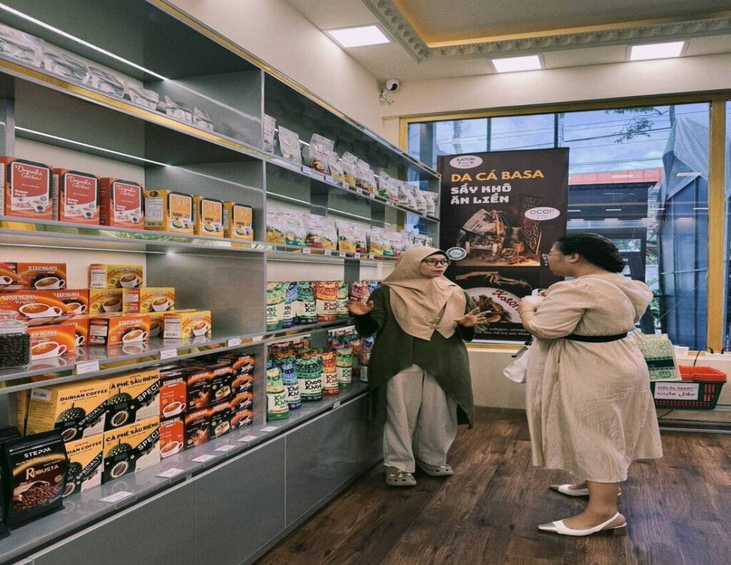 中華網紅協會赴富國島與HALAL MART VIETNAM交流並簽署合作備忘錄