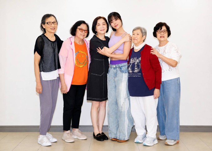 林芯儀擔任紅心字會敬老大使為弱勢長者募集營養餐食
