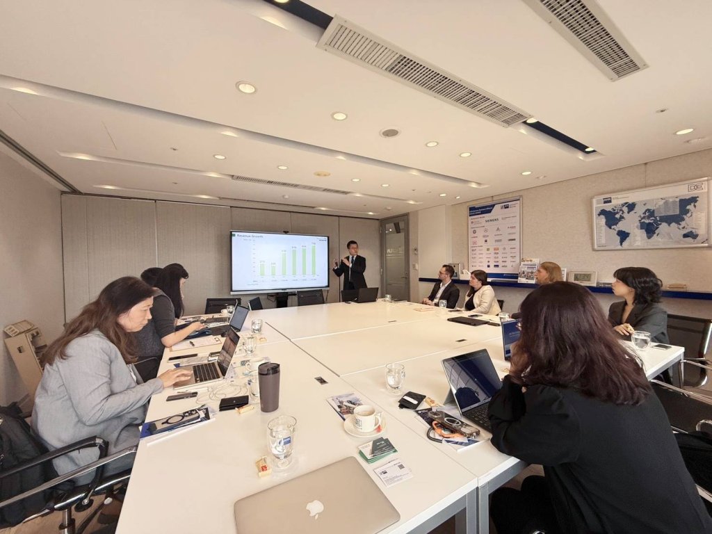 ESMA推動台德產業交流與無人機、AMR合作 ESMA理事長蔡建信與台灣企業代表,和德國相關單位進行產業交流。